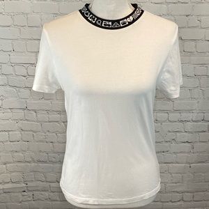 FOREVER 21 White T Shirt w Black & White Symbols Neckline-Medium